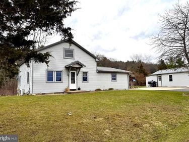 7126 LOOP ROAD, HUNTINGDON, PA 16652