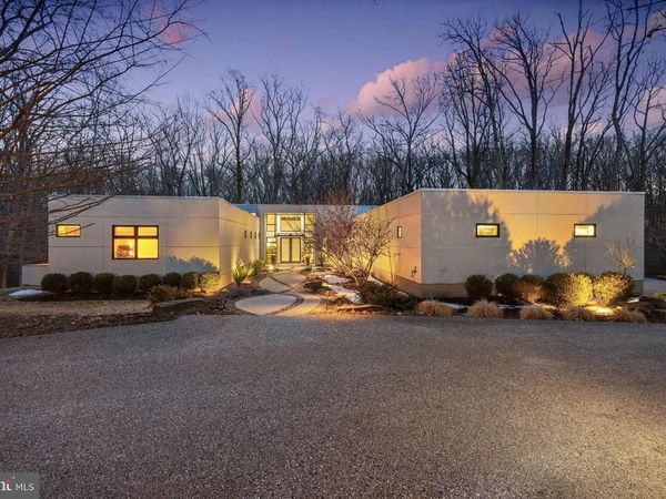 2923 WOODVALLEY DRIVE, BALTIMORE, MD 21208