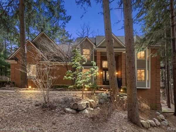 1009 Tall Pines Trail, Highland Twp, MI 48356