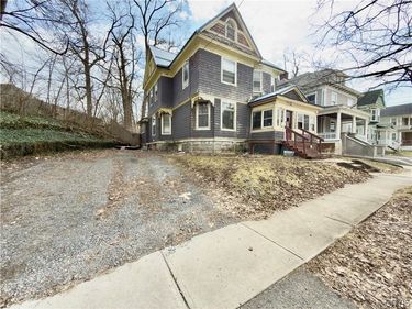 30 Westlake Avenue, Auburn, NY 13021