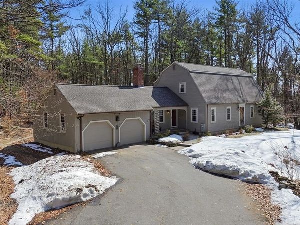 5 Oak Ridge Rd, Littleton, MA 01460