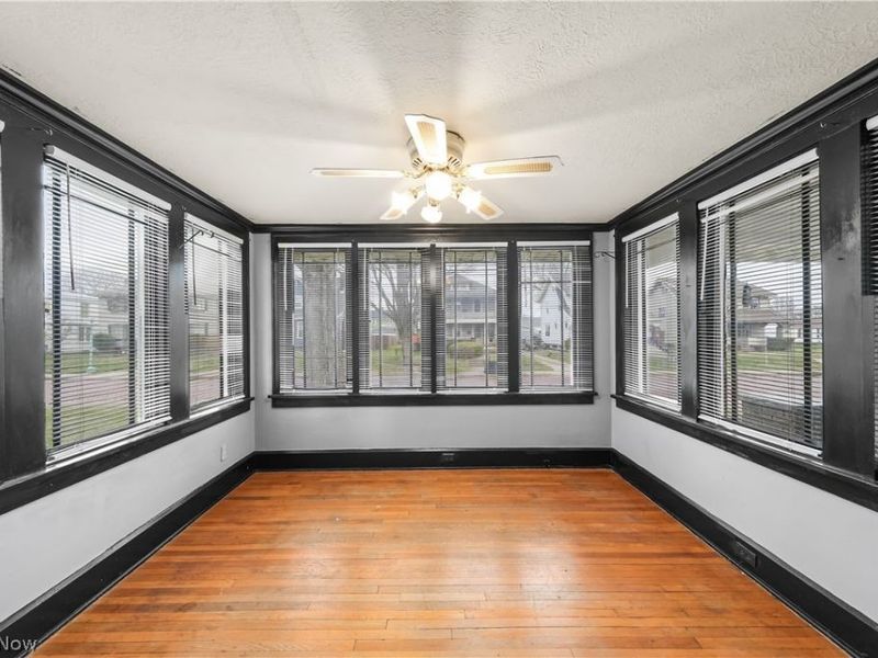 352 Bellflower Avenue NW, Canton, OH 44708 Photo 10