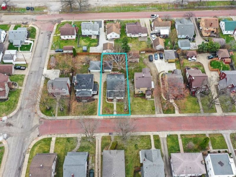 352 Bellflower Avenue NW, Canton, OH 44708 Photo 5