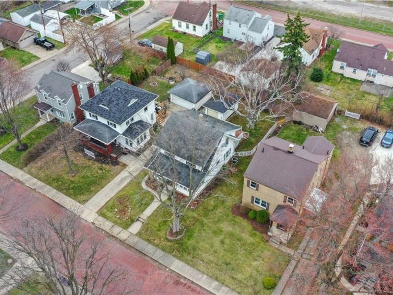 352 Bellflower Avenue NW, Canton, OH 44708 Photo 9