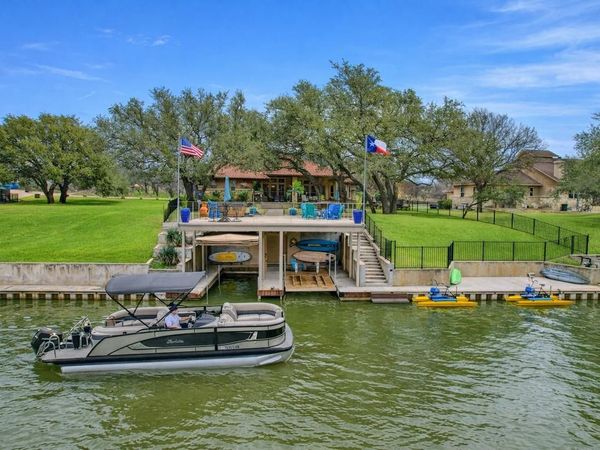 178 Sleepy Oaks DR , Kingsland, TX 78639