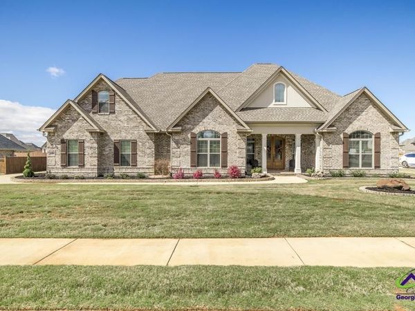 214 Bristleleaf Path, Kathleen, GA 31047