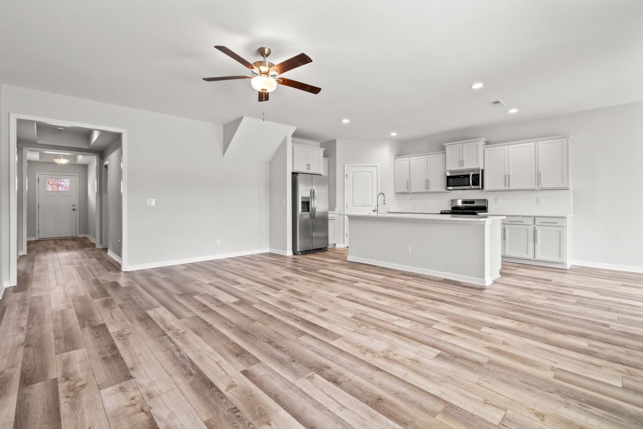 3313 Little Bay Dr. Photo 4