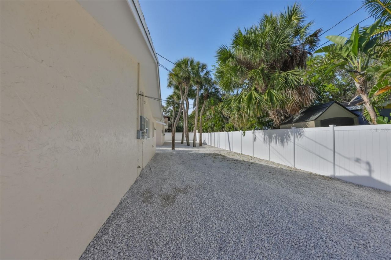 722-724 1st Street, Indian Rocks Beach, FL 33785 Photo