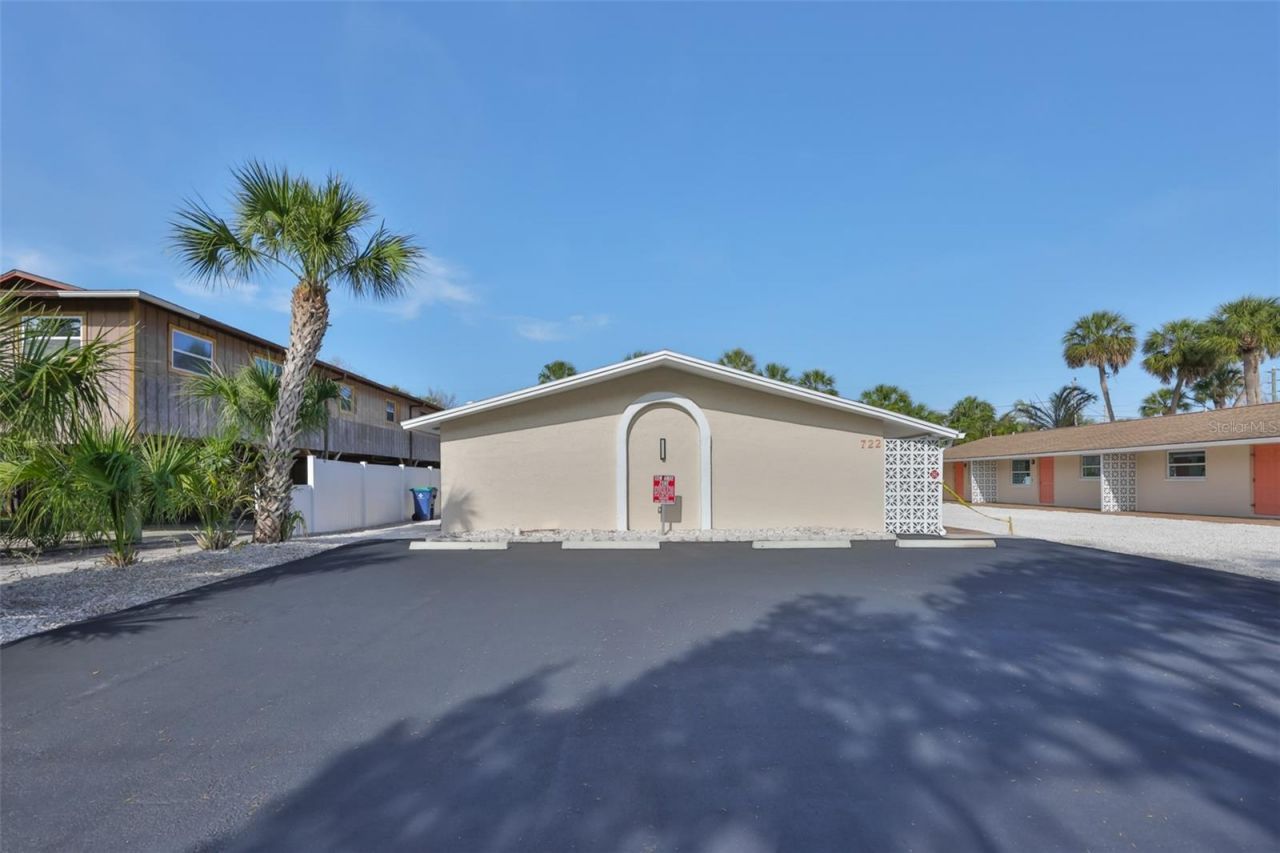 722-724 1st Street, Indian Rocks Beach, FL 33785 Photo