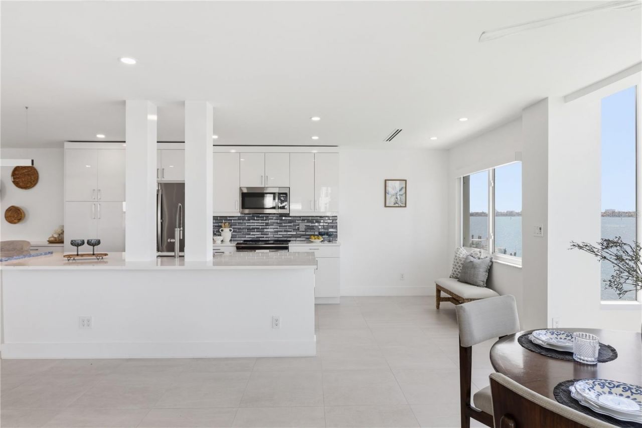 226 Golden Gate Point, Unit 34, Sarasota, FL 34236 Photo