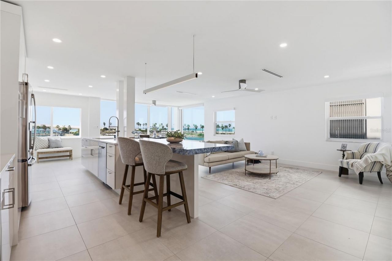 226 Golden Gate Point, Unit 34, Sarasota, FL 34236 Photo
