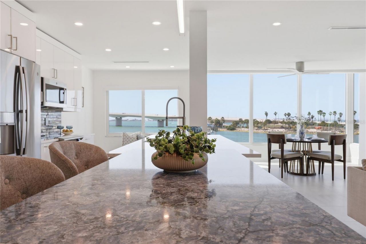 226 Golden Gate Point, Unit 34, Sarasota, FL 34236 Photo