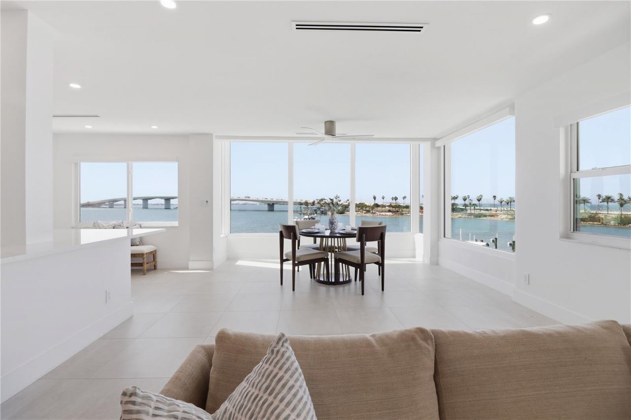 226 Golden Gate Point, Unit 34, Sarasota, FL 34236 Photo