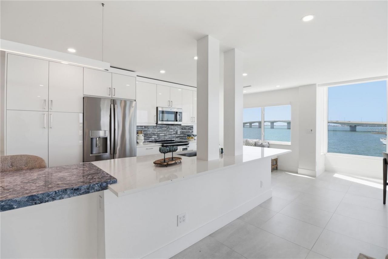 226 Golden Gate Point, Unit 34, Sarasota, FL 34236 Photo