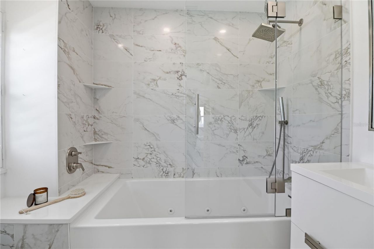 226 Golden Gate Point, Unit 34, Sarasota, FL 34236 Photo