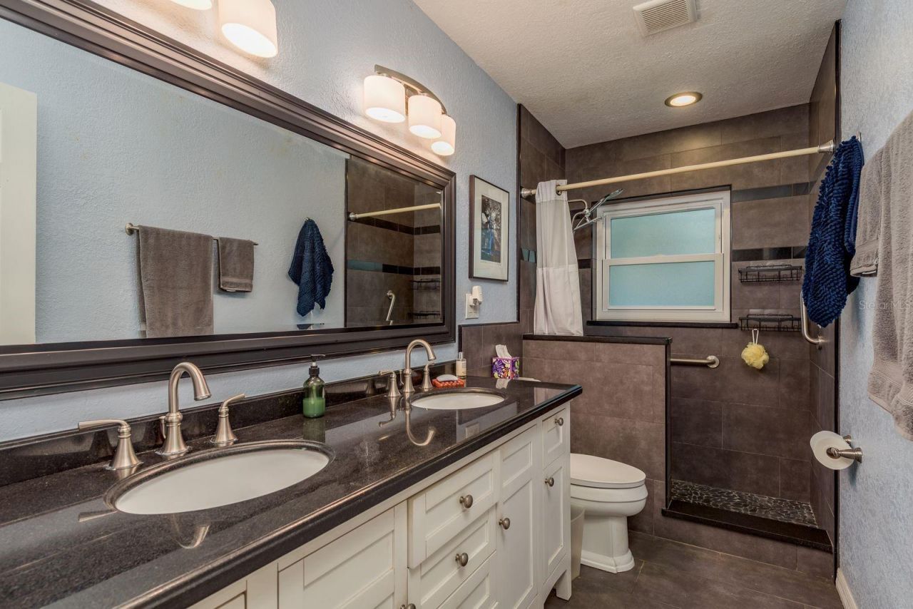 6377 13th Avenue N, Saint Petersburg, FL 33710 Photo