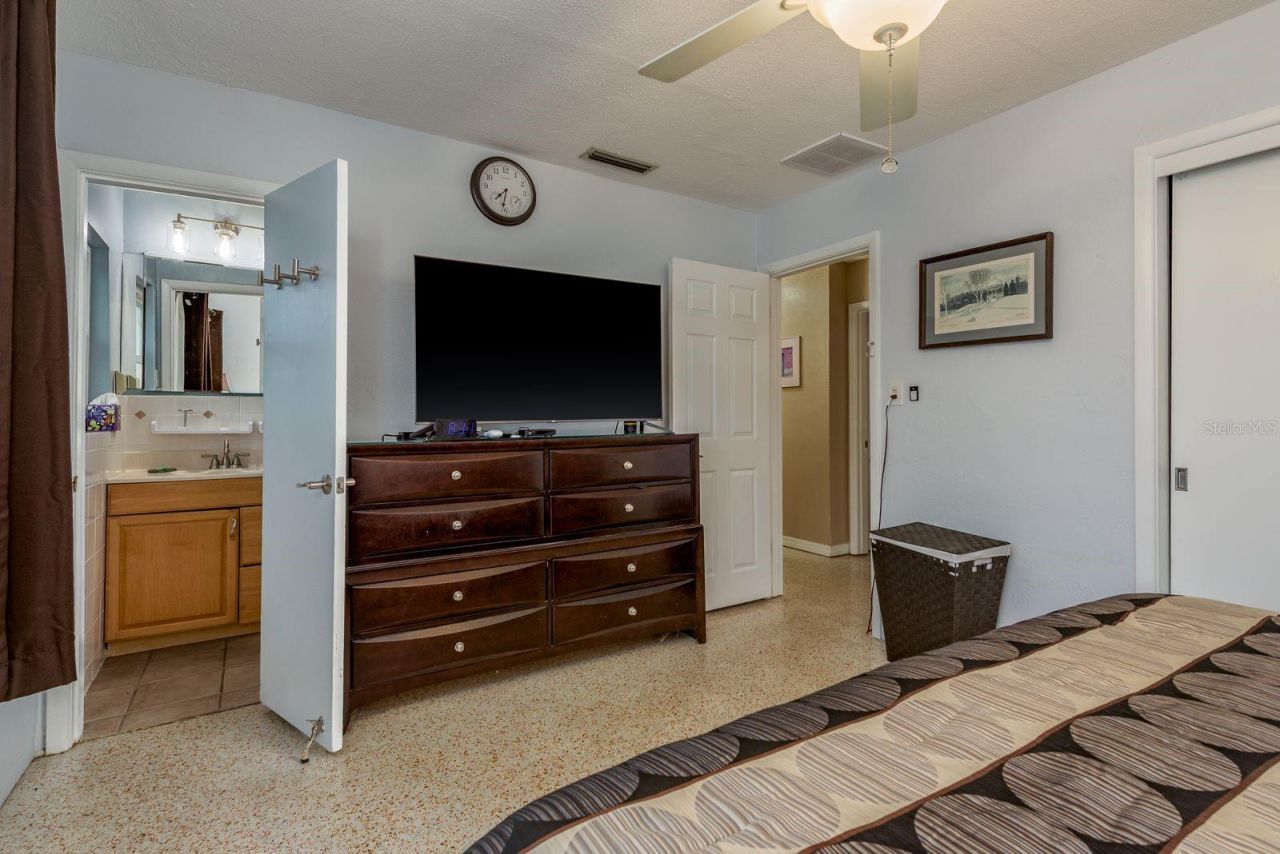 6377 13th Avenue N, Saint Petersburg, FL 33710 Photo