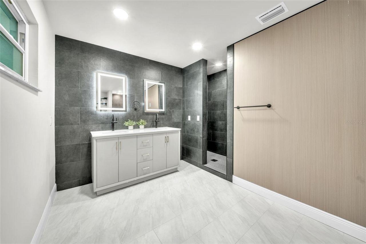 5418 6th Avenue S, Saint Petersburg, FL 33707 Photo