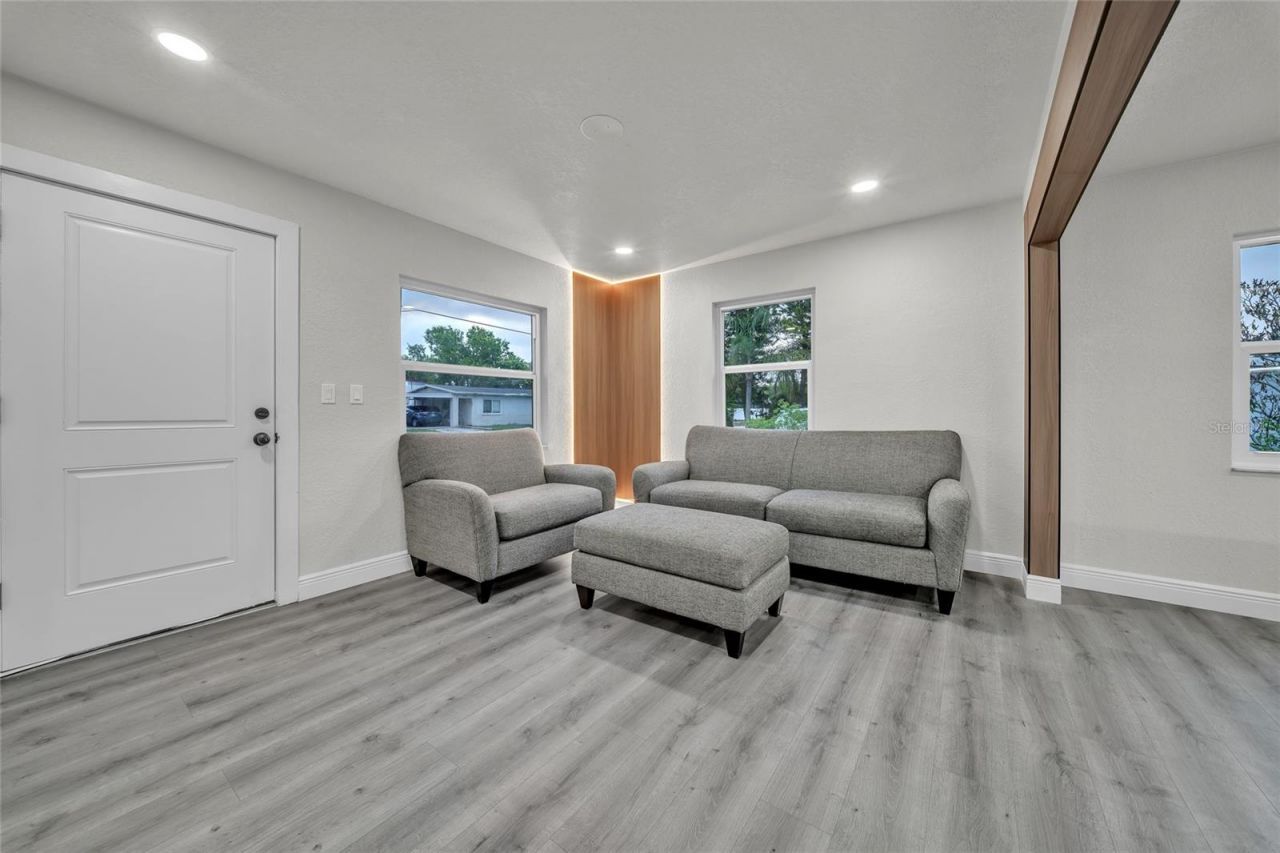 5418 6th Avenue S, Saint Petersburg, FL 33707 Photo