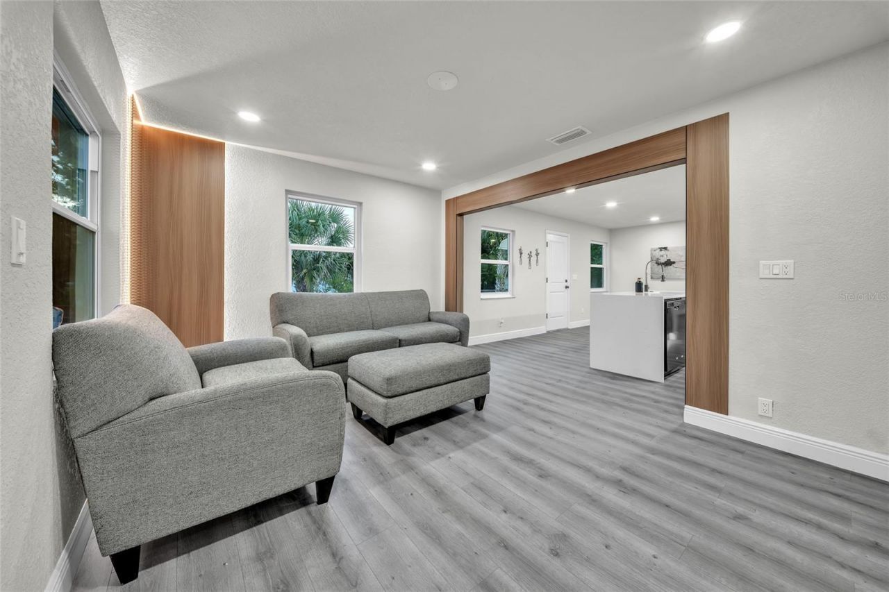 5418 6th Avenue S, Saint Petersburg, FL 33707 Photo