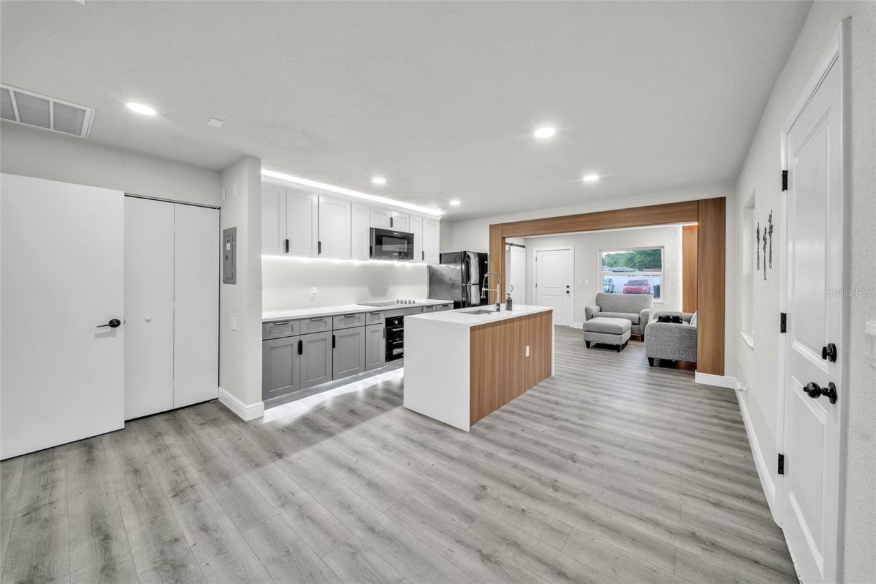 5418 6th Avenue S, Saint Petersburg, FL 33707 Photo