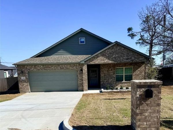 1403 Jefferson Street, Bowie, TX 76230