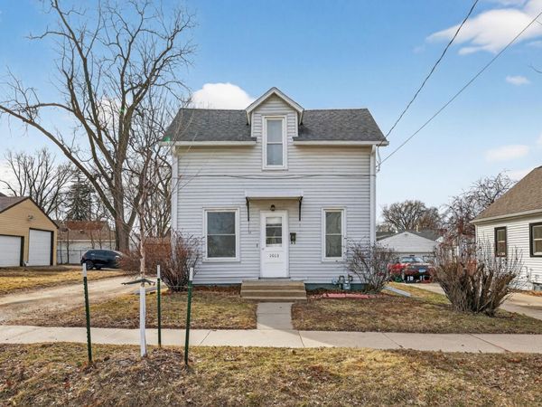 1013 2nd Avenue NW, Rochester, MN 55901