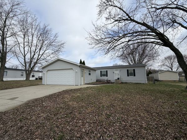 1867 Liberty Avenue , Urbana, IL 61802