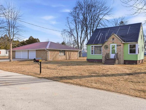 131 MCKINLEY STREET, Two Rivers, WI 54241