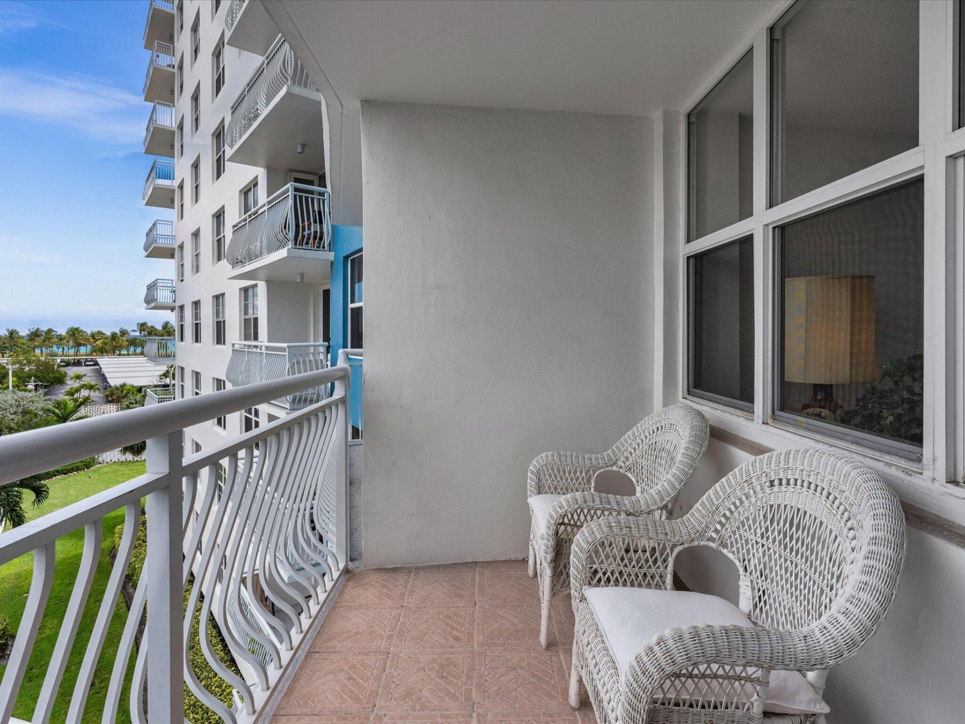 301 N Ocean Boulevard, Unit 407, Pompano Beach, FL 33062 Photo