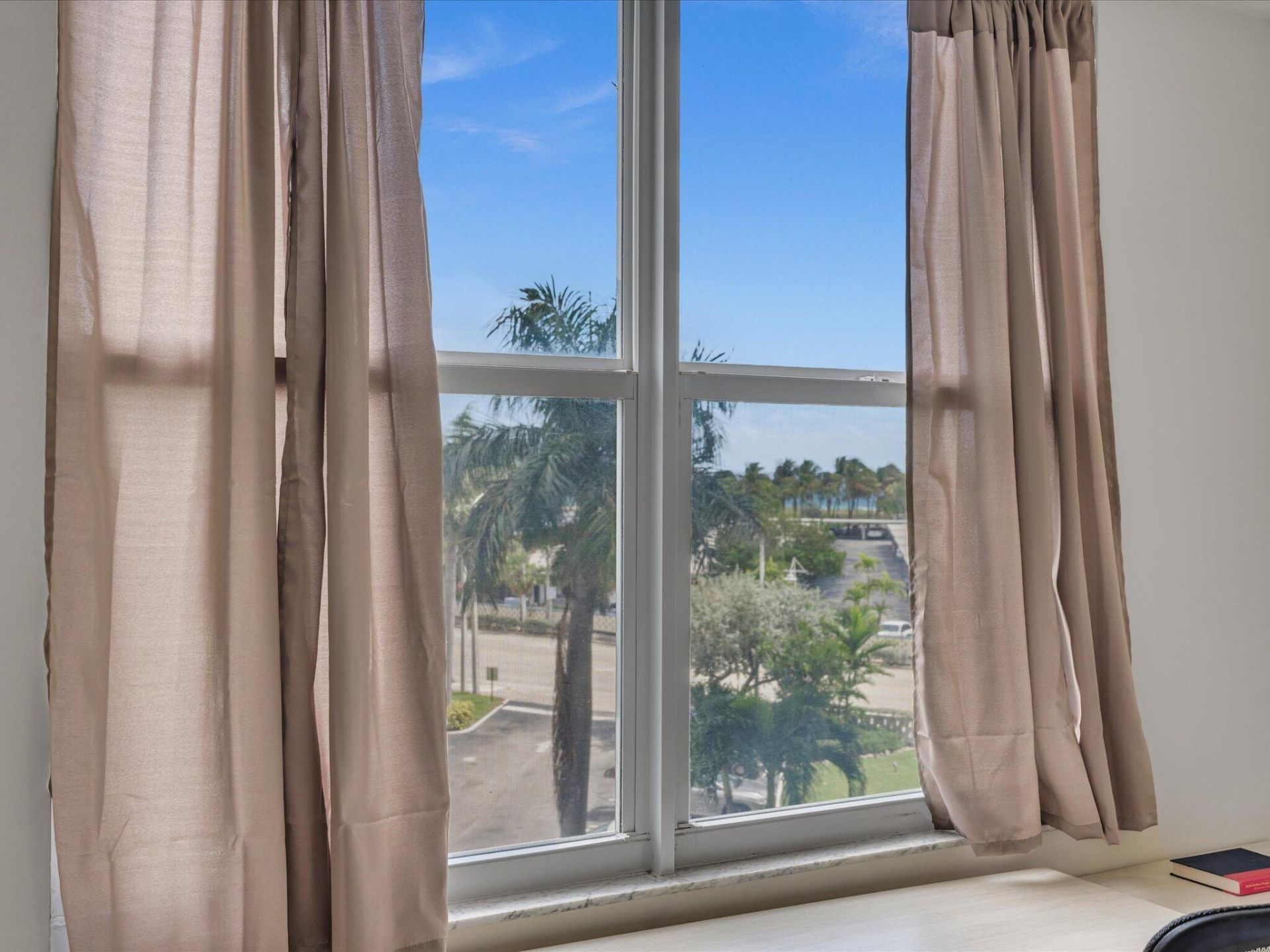 301 N Ocean Boulevard, Unit 407, Pompano Beach, FL 33062 Photo