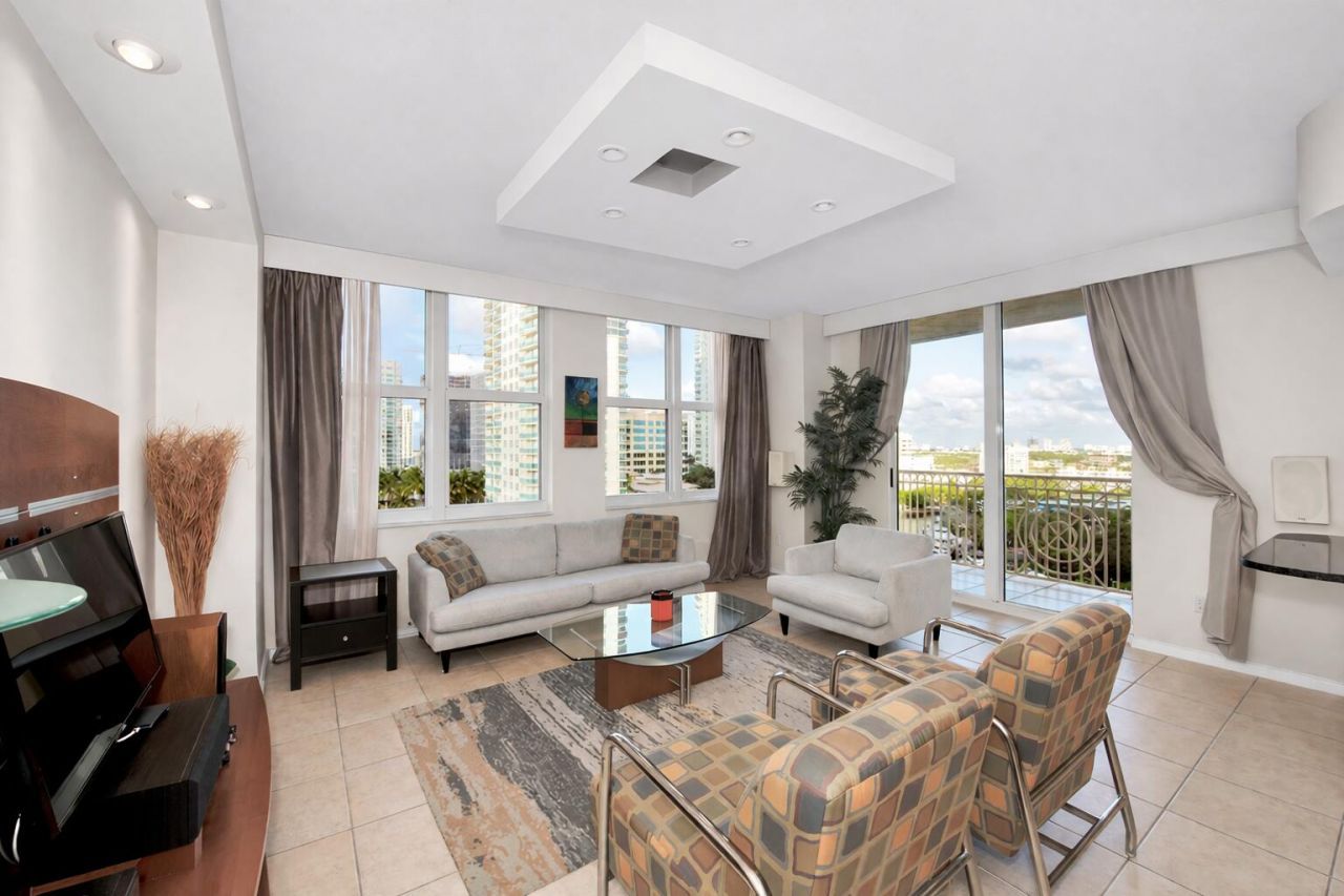 511 SE 5 Avenue, Unit 1217, Fort Lauderdale, FL 33301 Photo