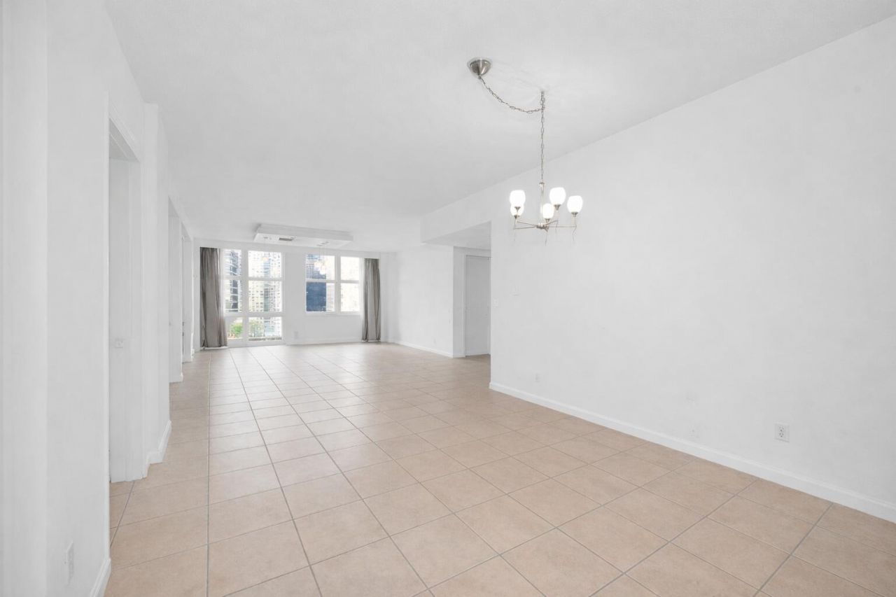 511 SE 5 Avenue, Unit 1217, Fort Lauderdale, FL 33301 Photo