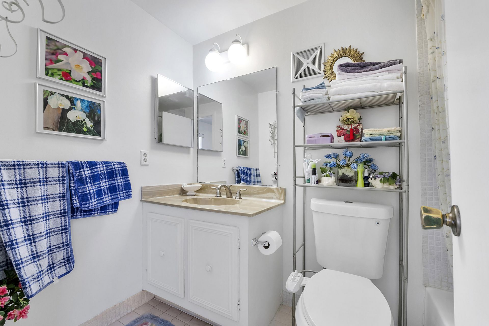 8390 Lagos De Campo Boulevard, Tamarac, FL 33321 Photo