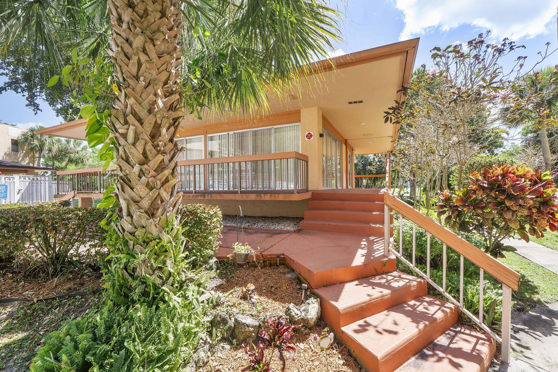 8390 Lagos De Campo Boulevard, Tamarac, FL 33321 Photo