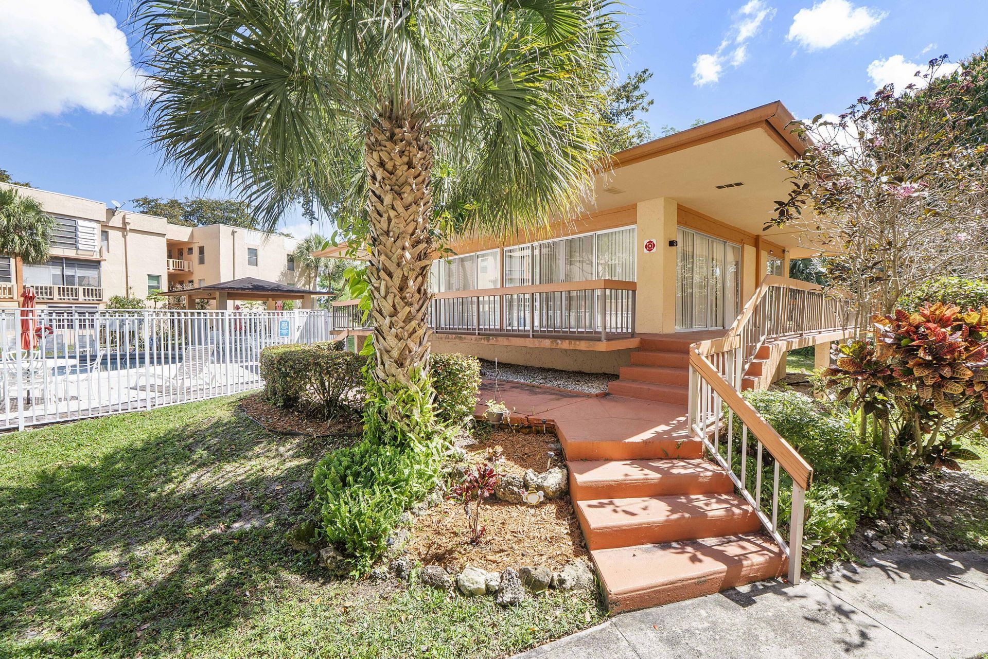 8390 Lagos De Campo Boulevard, Tamarac, FL 33321 Photo