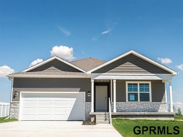 12907 S 67th Street , Papillion, NE 68133