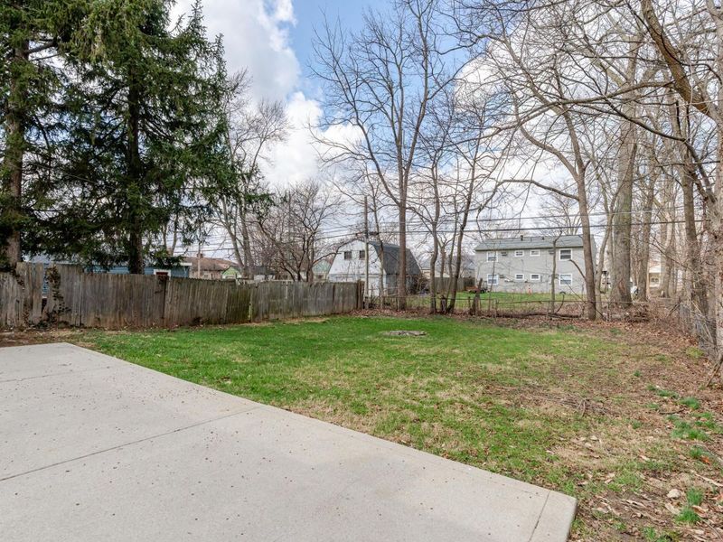 816 E Melrose Avenue , Columbus, OH 43224 Photo 29