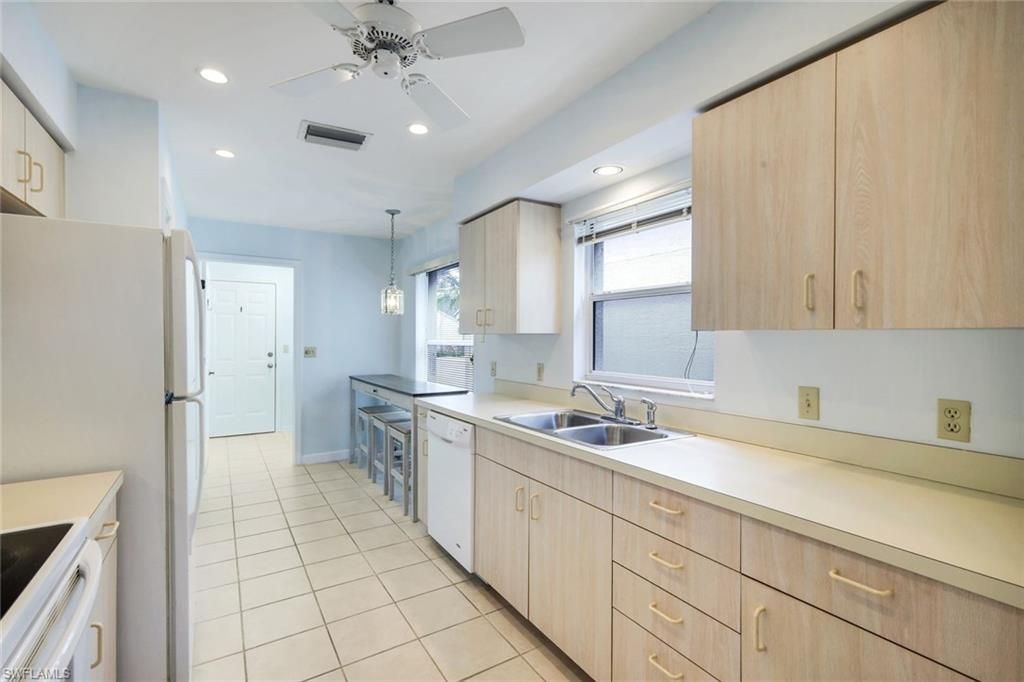 25202 Golf Lake Cir , Bonita Springs, FL 34135 Photo