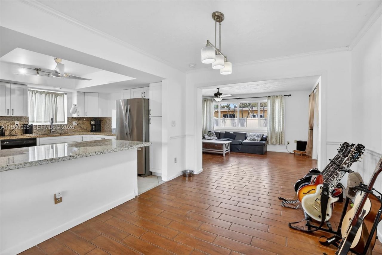 11501 NW 15th St , Pembroke Pines, FL 33026 Photo