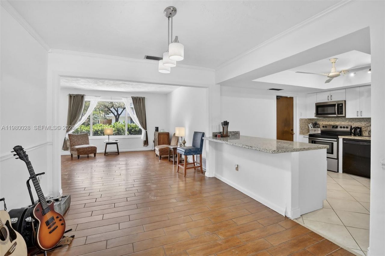 11501 NW 15th St , Pembroke Pines, FL 33026 Photo