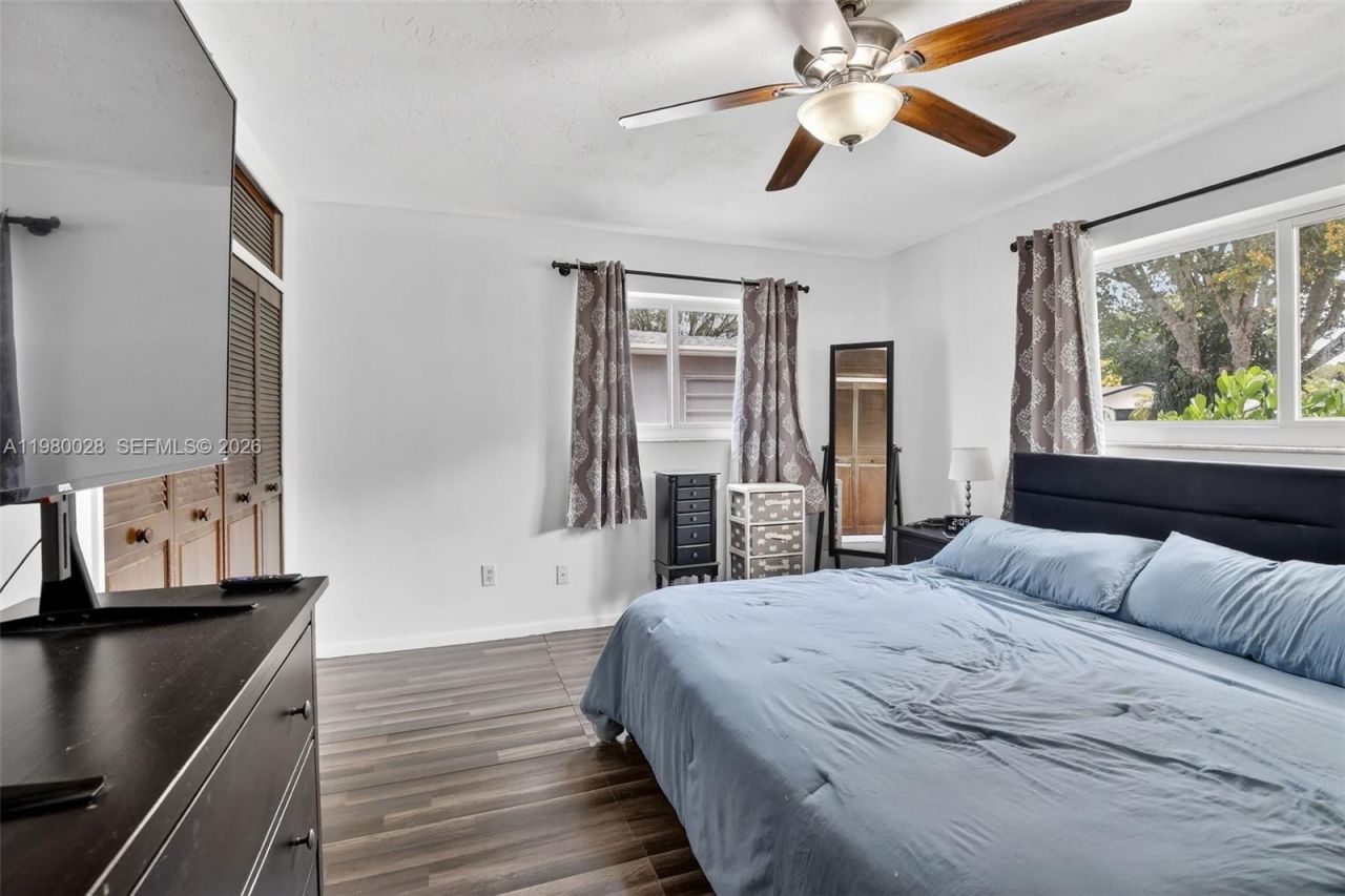 11501 NW 15th St , Pembroke Pines, FL 33026 Photo