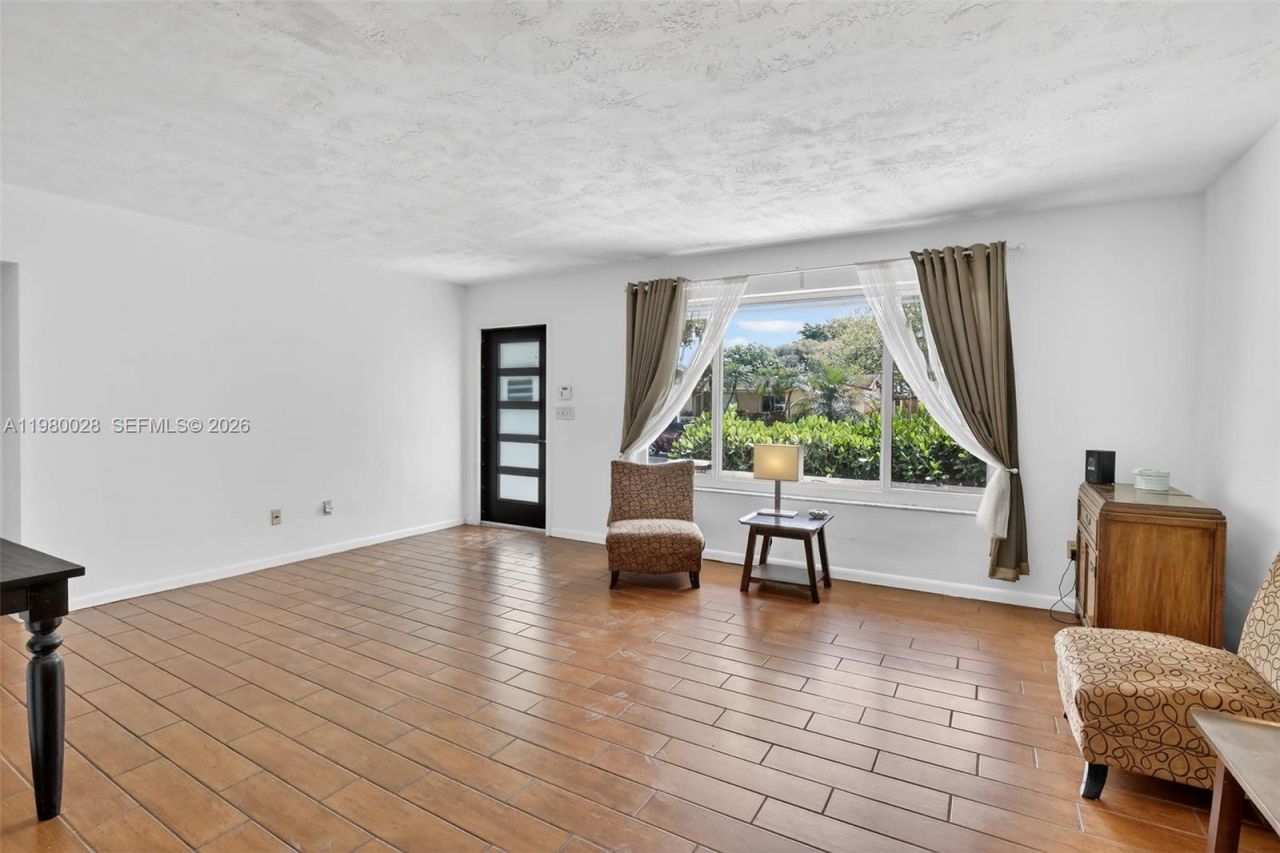 11501 NW 15th St , Pembroke Pines, FL 33026 Photo