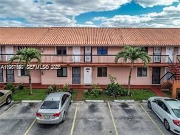 2154 W 60th St, Unit 12218, Hialeah, FL 33016