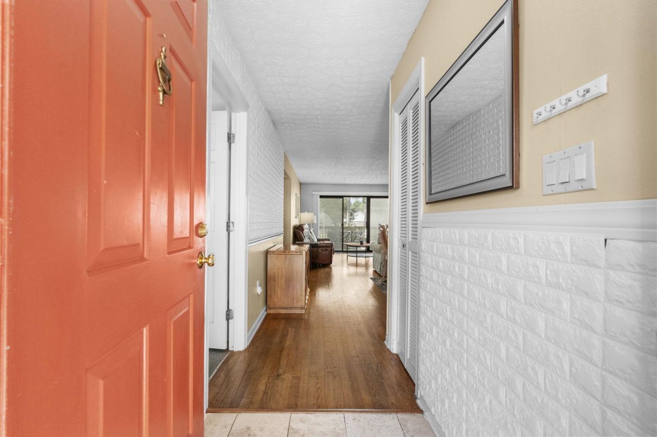 3015 Old Bryan Dr. Photo 8