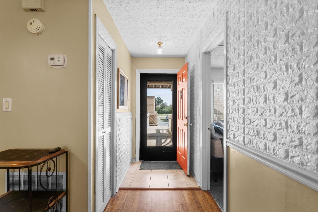 3015 Old Bryan Dr. Photo 9