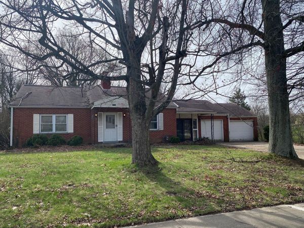 2319 Amsterdam Road, Villa Hills, KY 41017