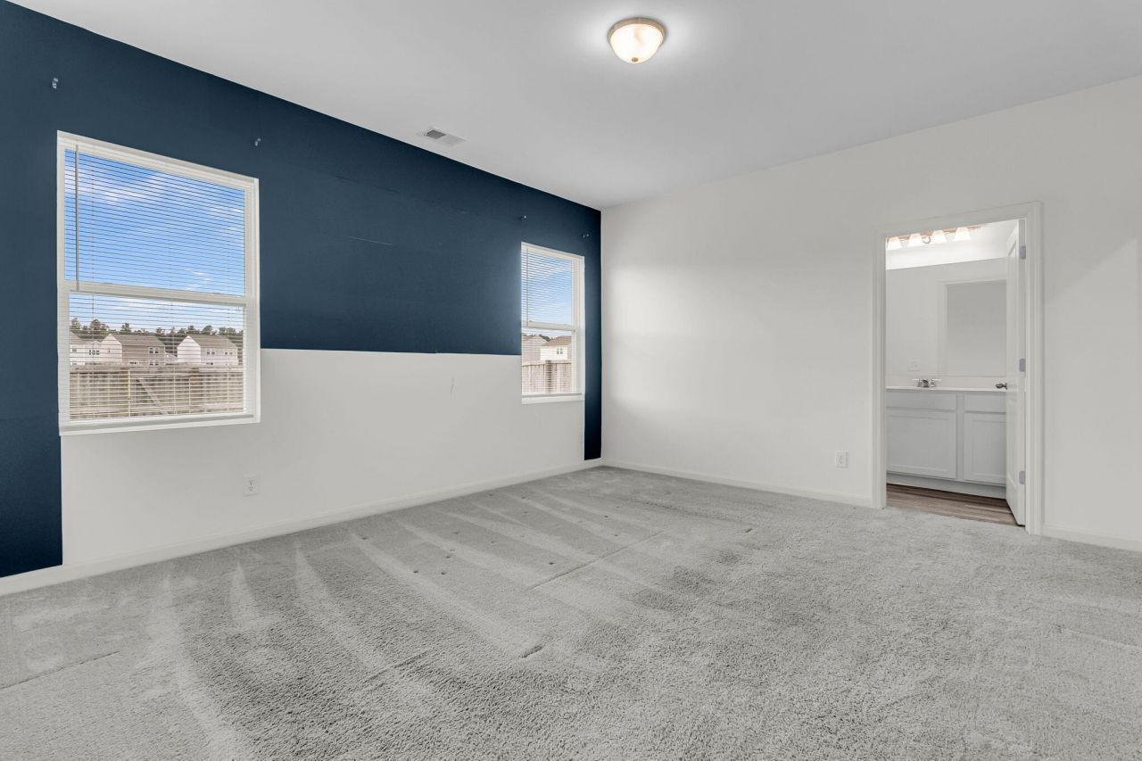 475 Pender Woods Drive Photo 12