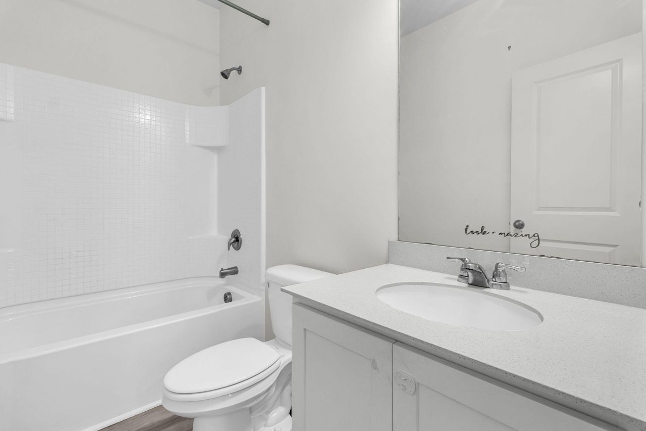 475 Pender Woods Drive Photo 18