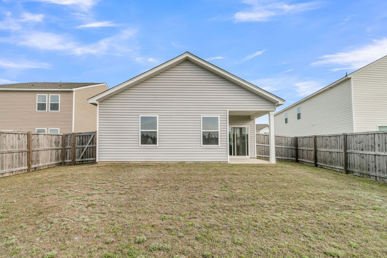 475 Pender Woods Drive Photo 26